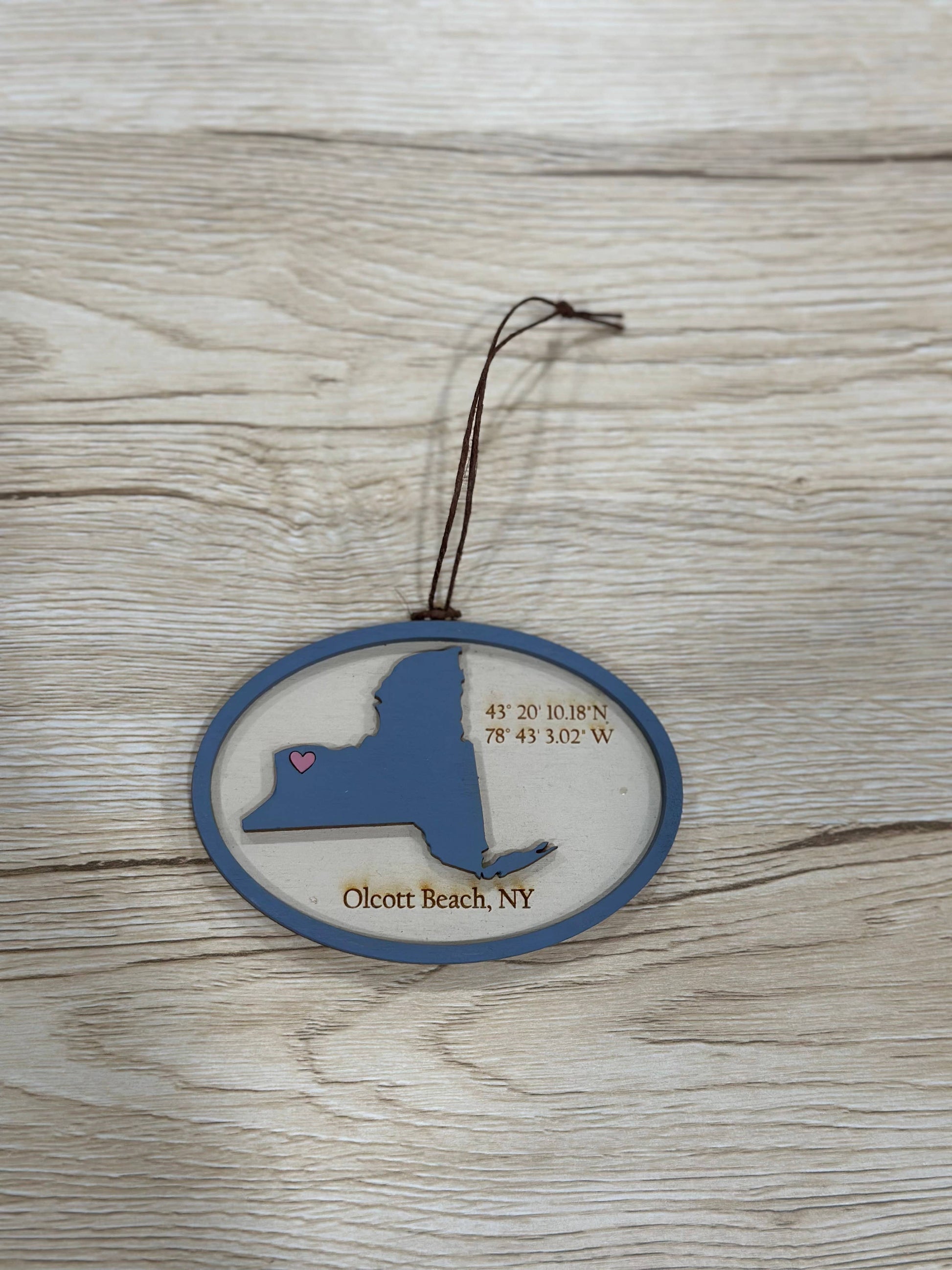 New York personalized gift - Painted Laser Engraved Ornament