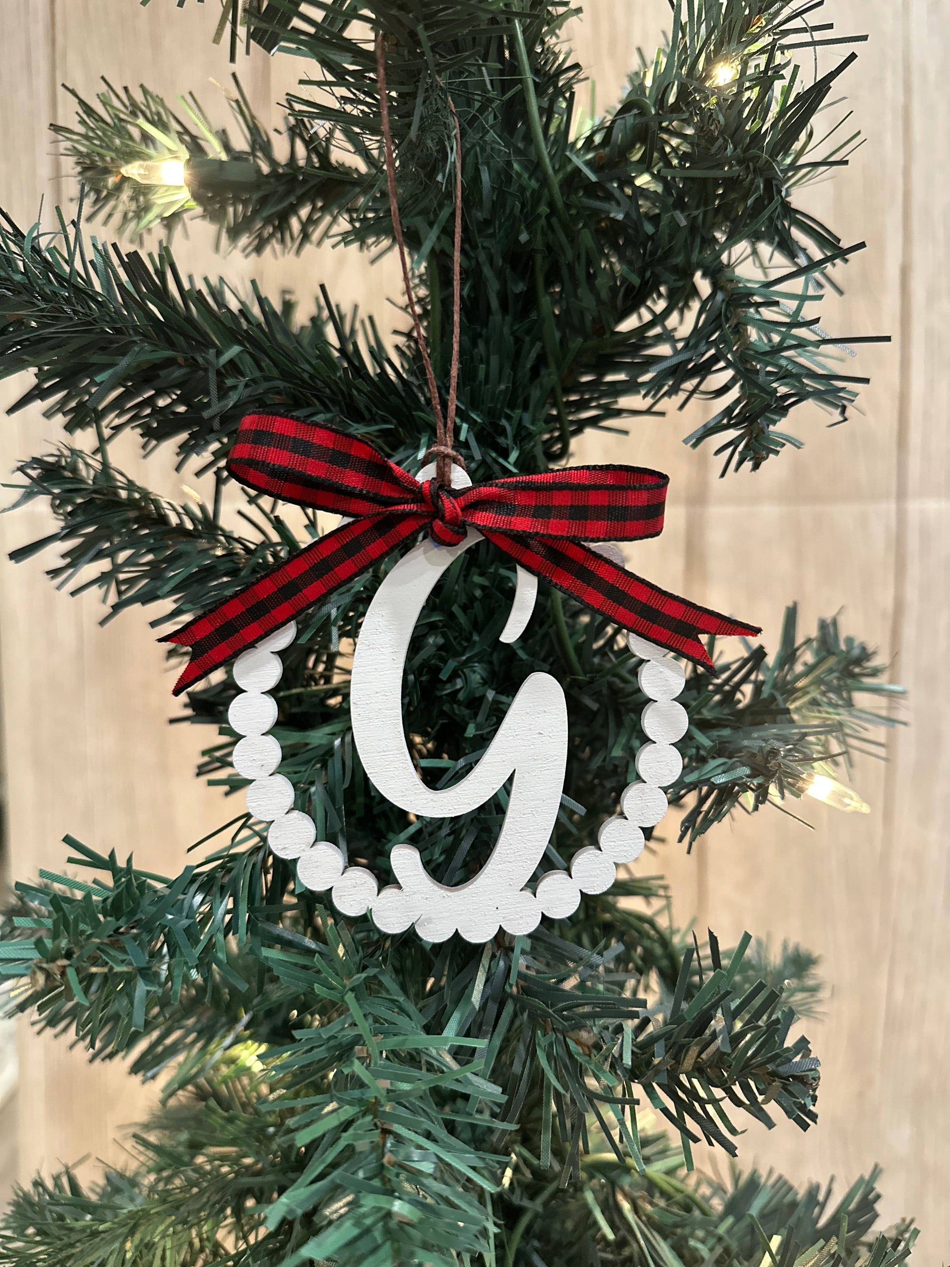 Scalloped Personalized Letter L Ornament- Laser Engraved